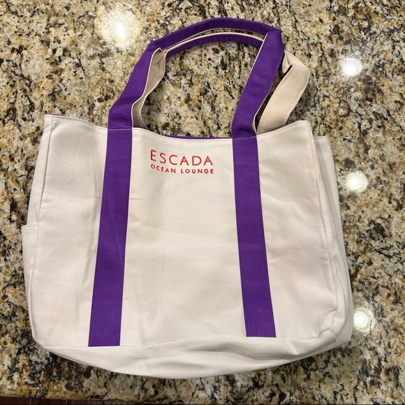 ESCADA Ocean Lounge Reversible Tote Bag NWOT 💜❤️ - Picture 9 of 10